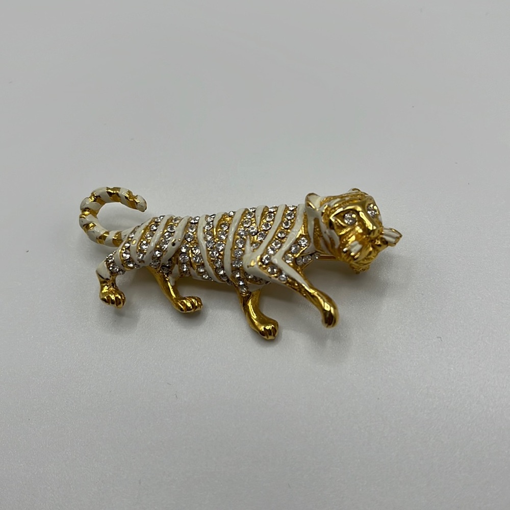 Hattie Carnegie White Tiger Vintage Brooch